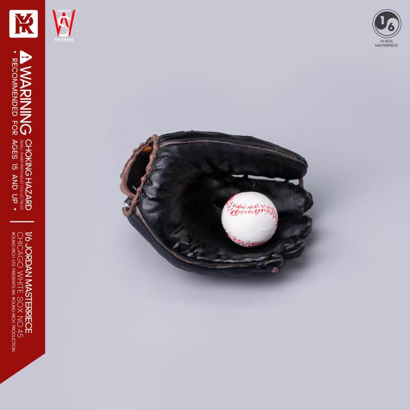 1/6 Michael Jordan (Chicago White Sox 45)