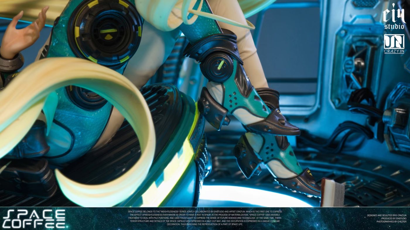 Lost Gravity Art Statue