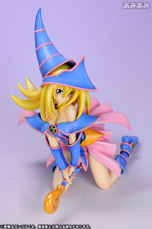 Yu-Gi-Oh! Duel Monsters Dark Magician Girl 1/7