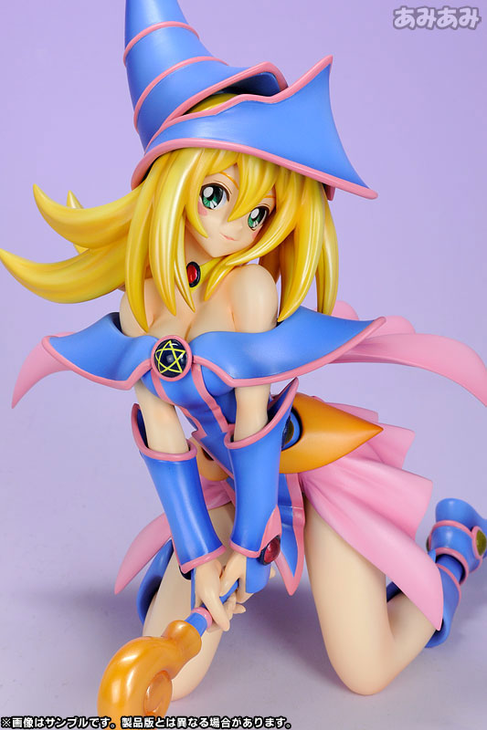 Yu-Gi-Oh! Duel Monsters Dark Magician Girl 1/7