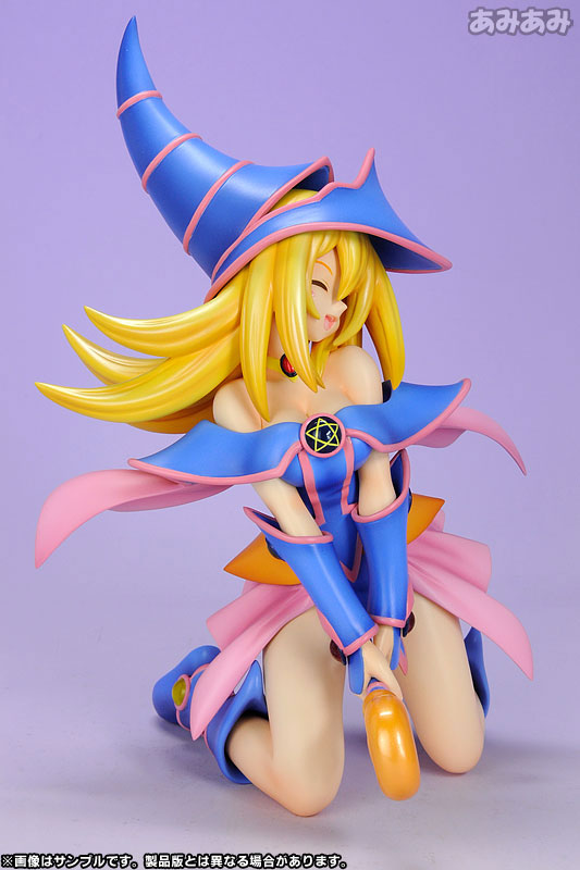 Yu-Gi-Oh! Duel Monsters Dark Magician Girl 1/7