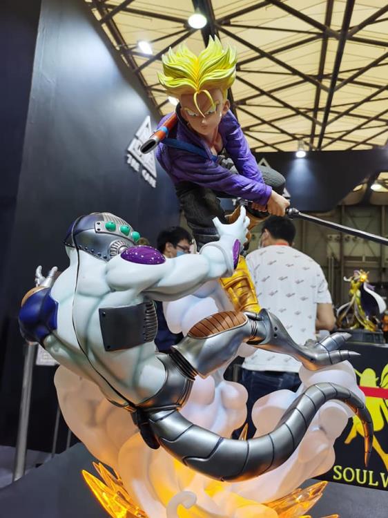 Dragon Ball Z - Trunks Vs Frieza 1/4