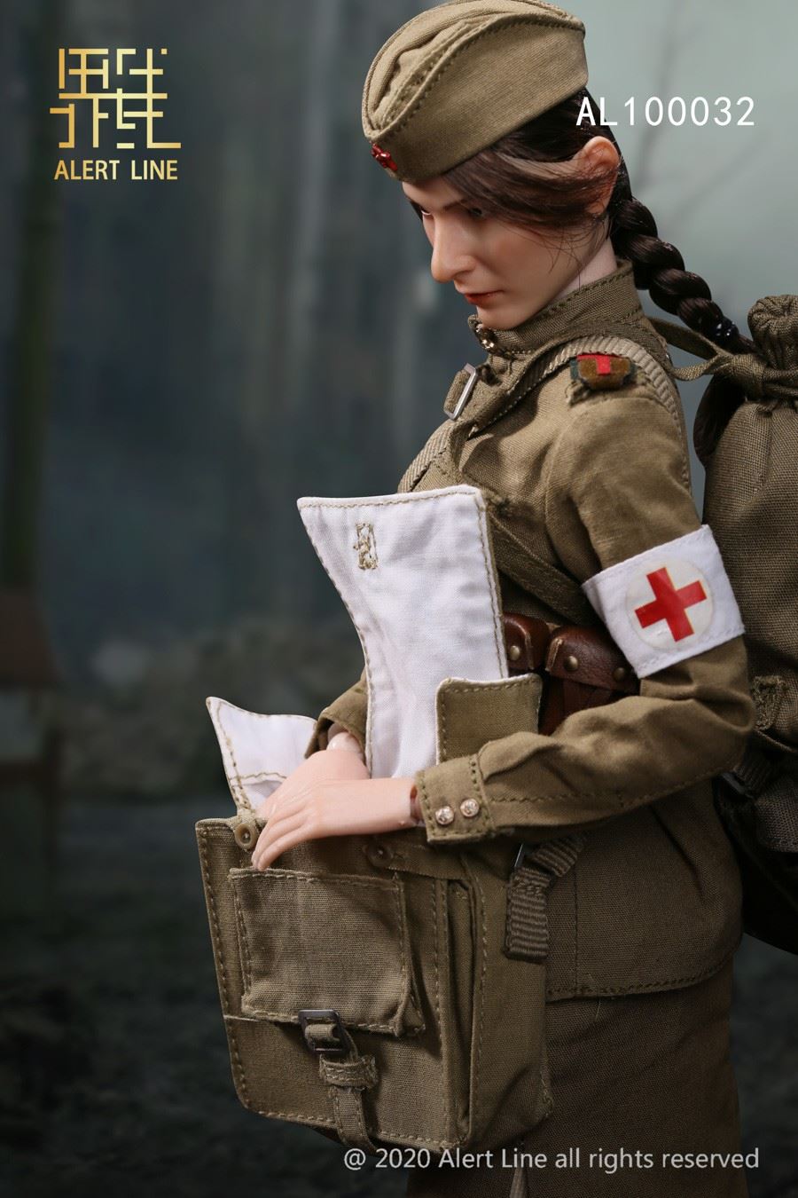 1/6 WWII Soviet female medical soldier