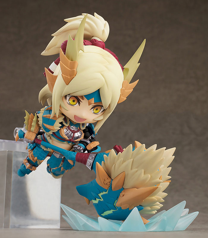 Nendoroid Monster Hunter World: Iceborne Female Hunter Zinogre Alpha Armor Ver. DX