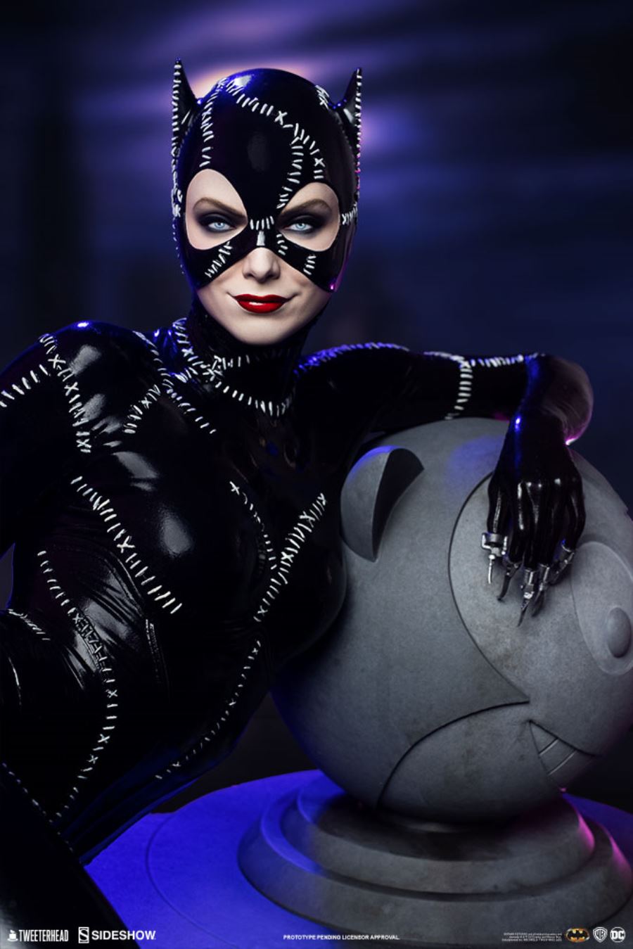 1/4 DC Classic Character - Catwoman