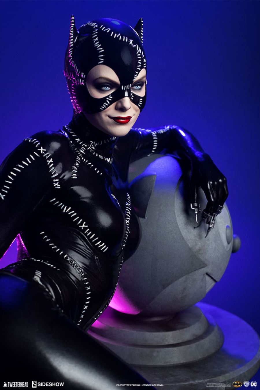1/4 DC Classic Character - Catwoman