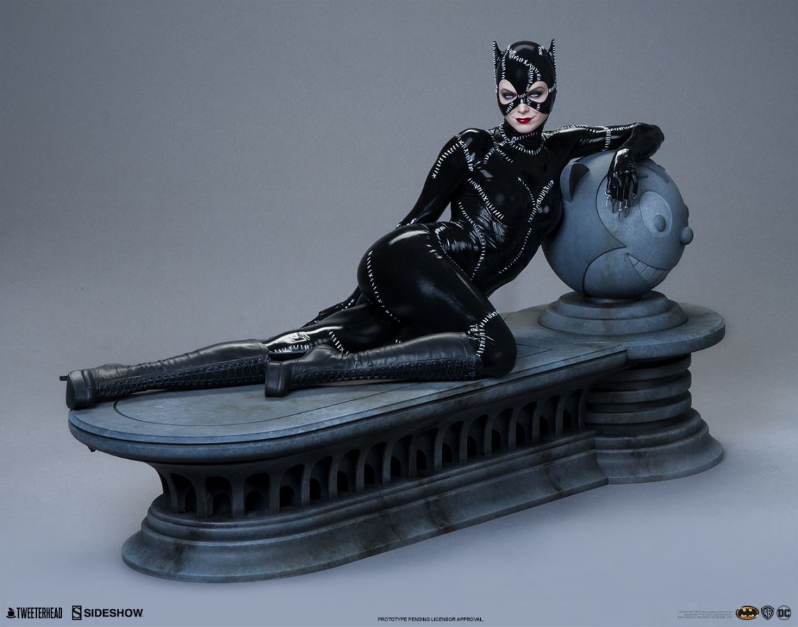 1/4 DC Classic Character - Catwoman