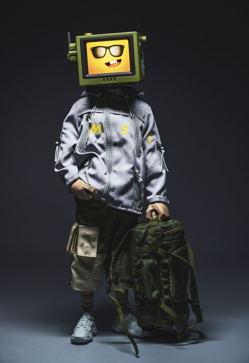 Capsule Gray Dream Puppet