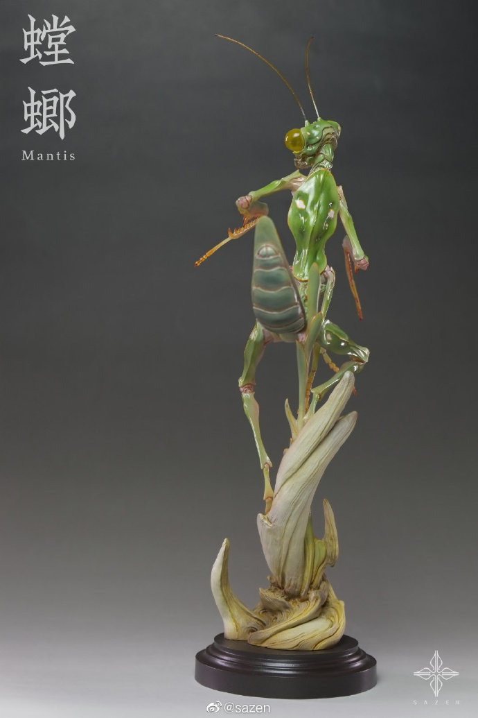 Mantis Statue