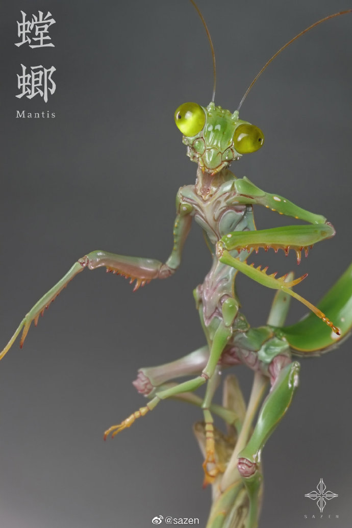 Mantis Statue
