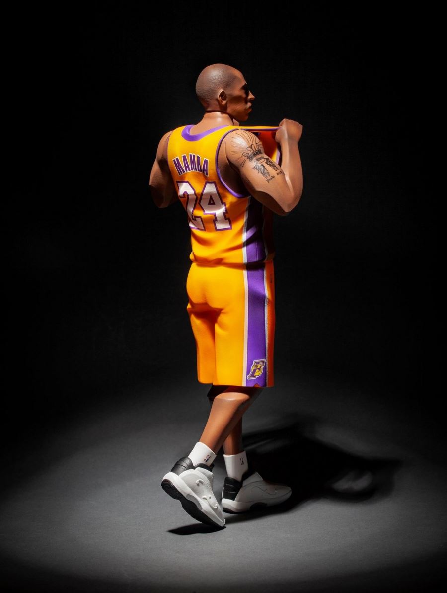 1/6 LEGEND EIGHTTWOFOUR