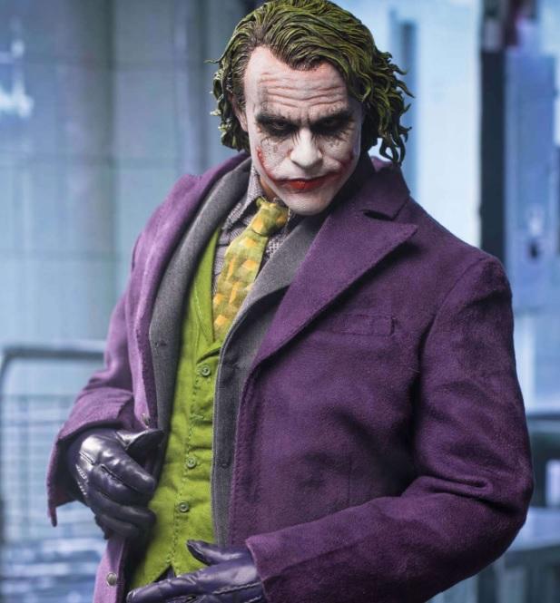 A030 1/4 Batman Dark Knight Purple Coat Clown
