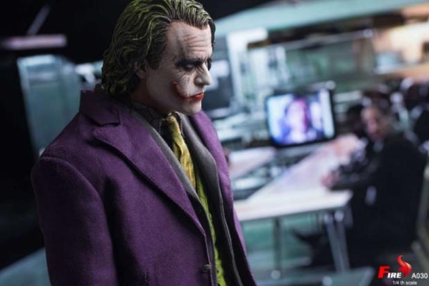 A030 1/4 Batman Dark Knight Purple Coat Clown