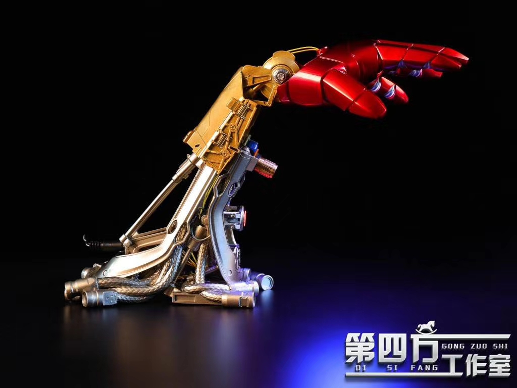 Iron Man 1/1 Table Lamp