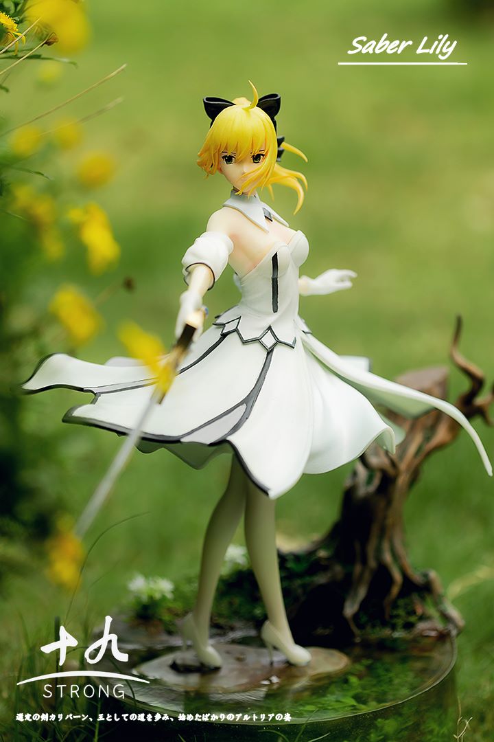 Saber Lily