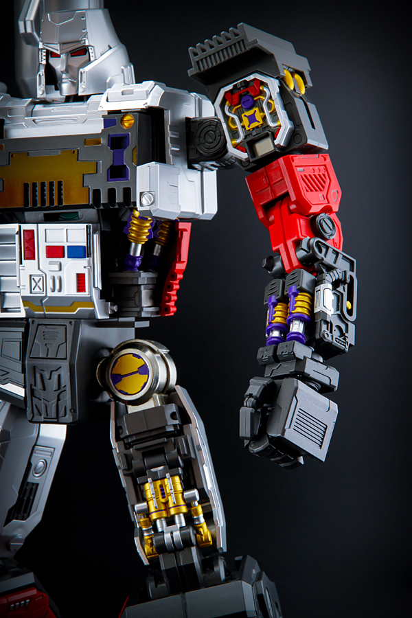 ULTIMETAL Destruction Emperor Megatron