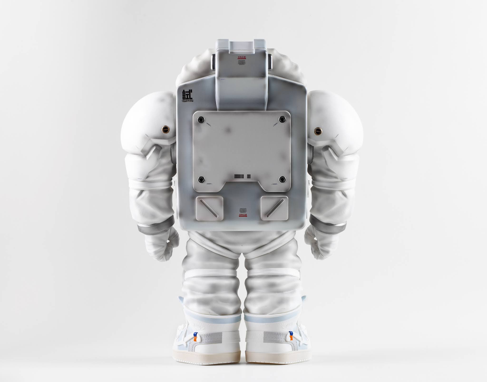 LOWFOOL TMALL PIONEER (01)