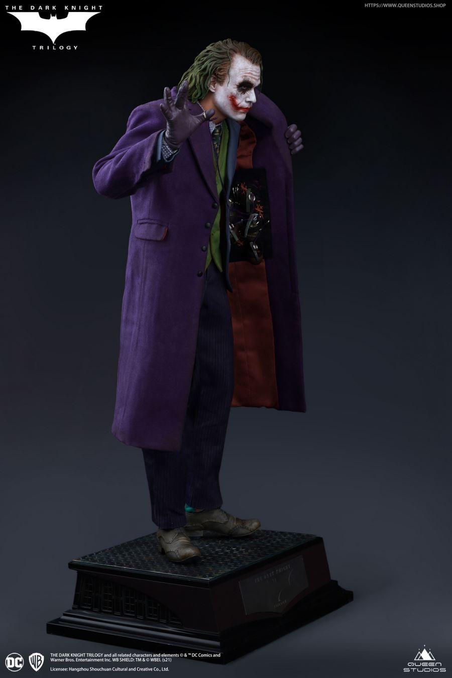Batman: The Dark Knight - The Joker 1/4