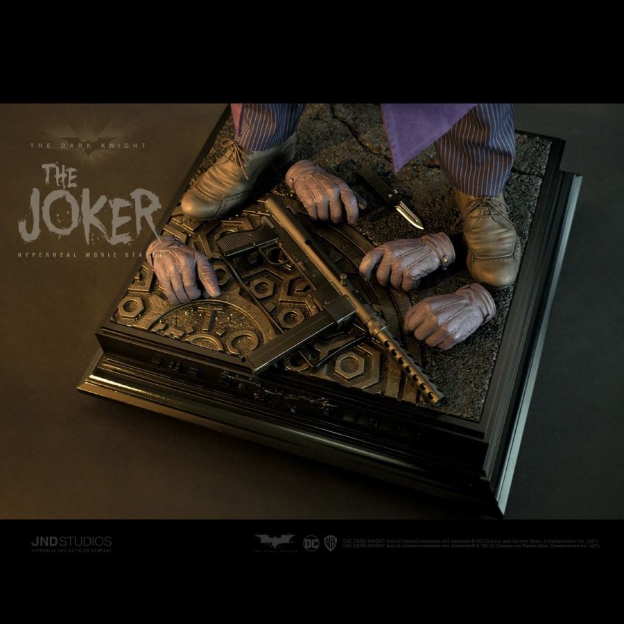 Batman: The Dark Knight - The Joker 1/3