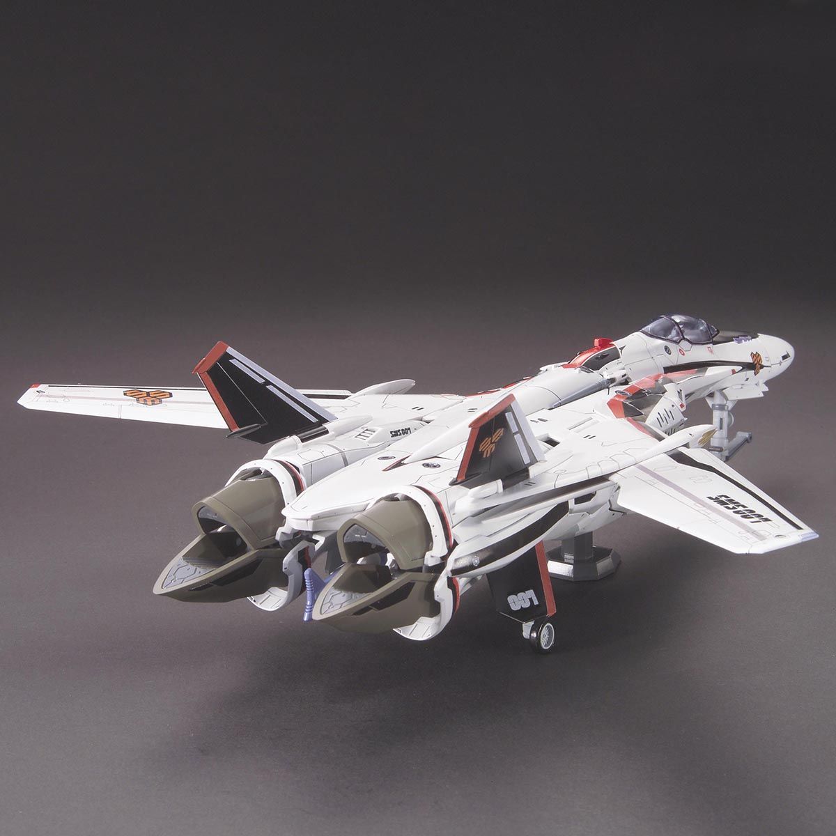 1/72 VF-25F Messiah Valkyrie Alto machine