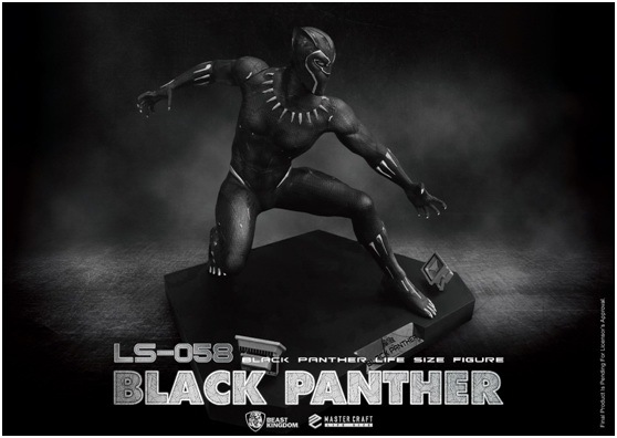 1/1 scale Black Panther statue