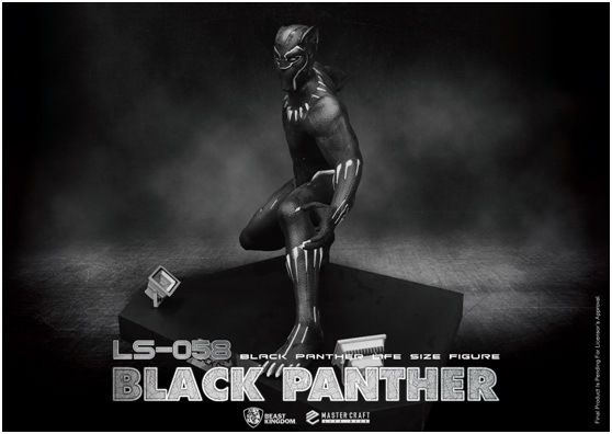 1/1 scale Black Panther statue