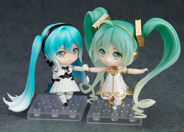 Nendoroid Hatsune Miku -Symphony 5th Anniversary Ver
