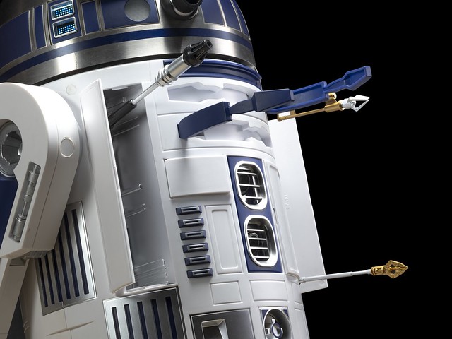 R2-D2 1/2 scale