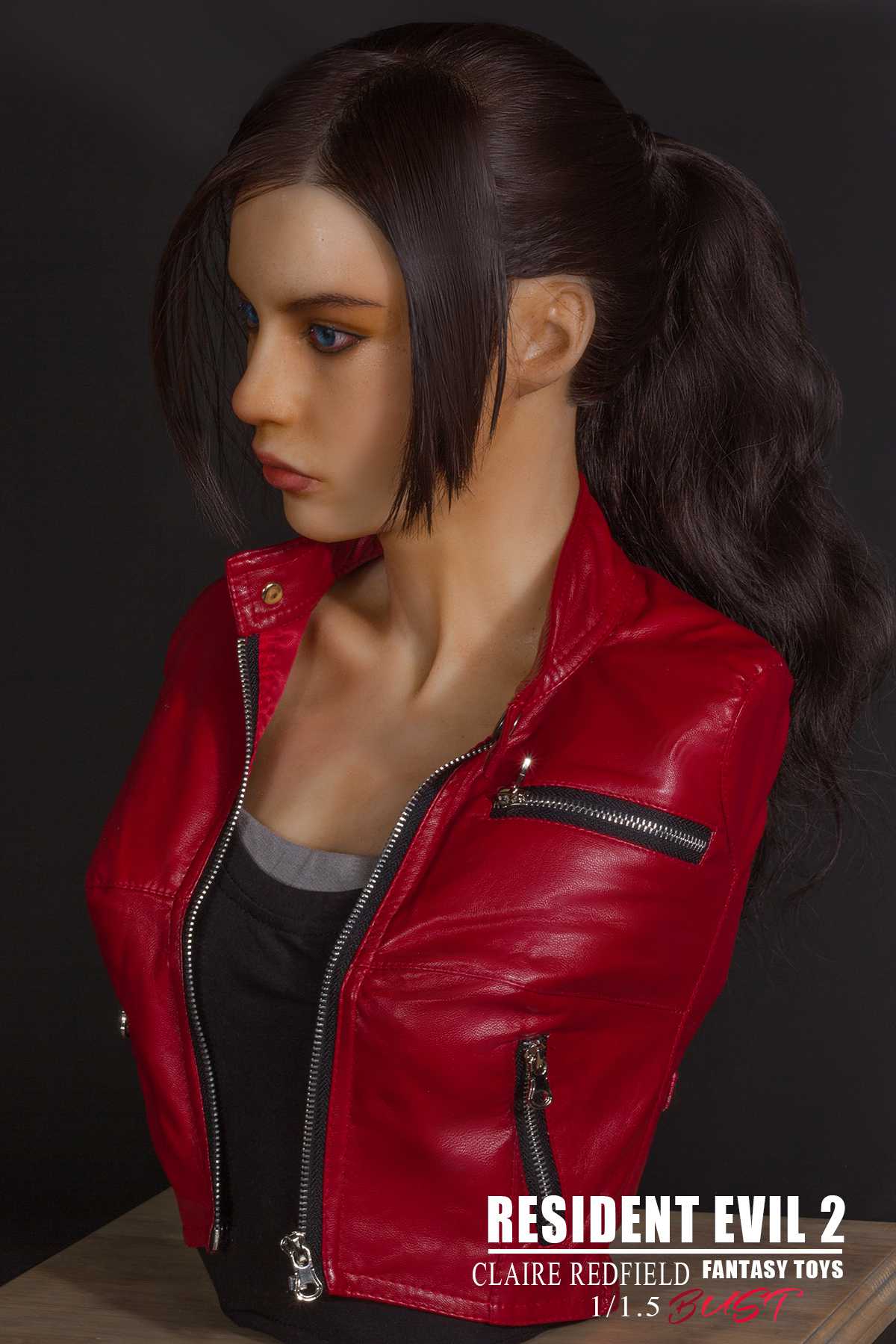 Claire Redfield 1/1.5 Bust Statue