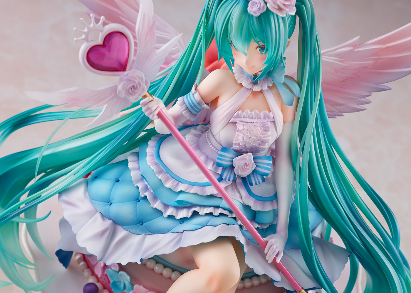 Hatsune Miku Birthday 2020 -Sweet Angel ver.- 1/7