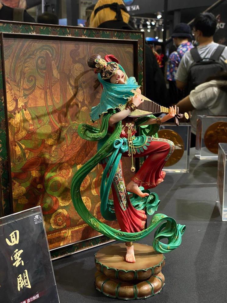 Elegant Beauties – Dancer of Cloud Palace Statue