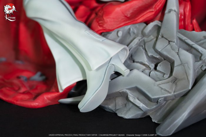 Code Geass: A statue for Lelouch and CC