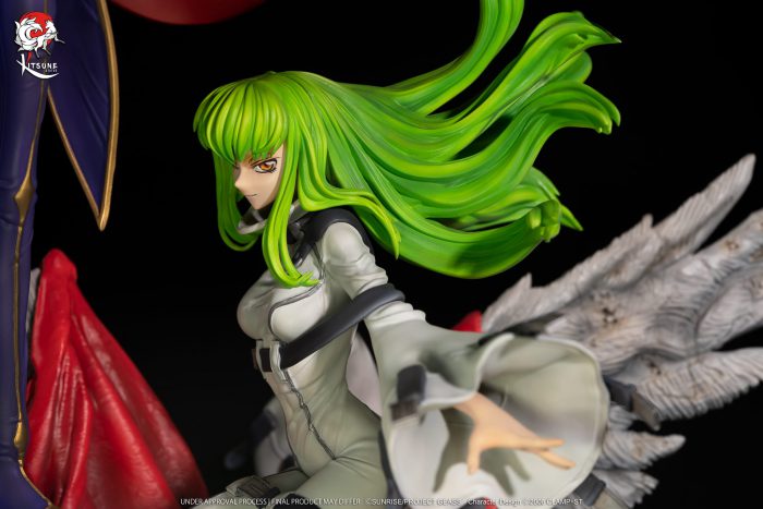 Code Geass: A statue for Lelouch and CC
