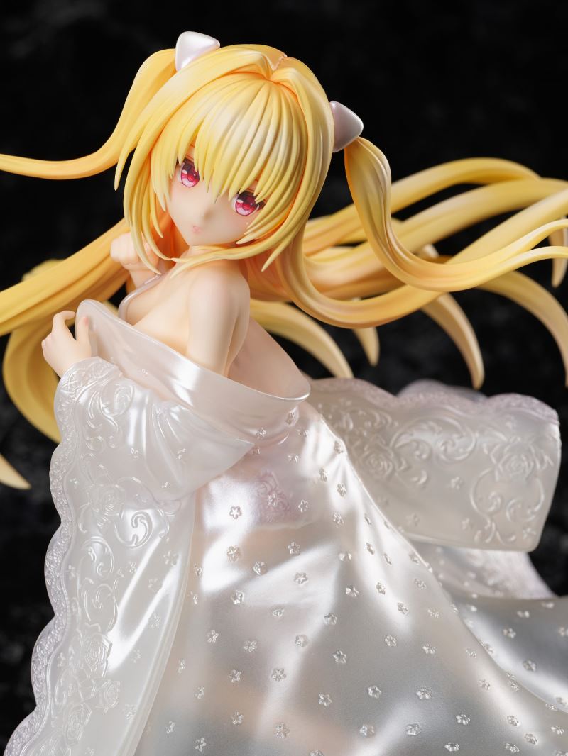 To Love-Ru Darkness - Golden Darkness -White Innocent ver.- 1/7