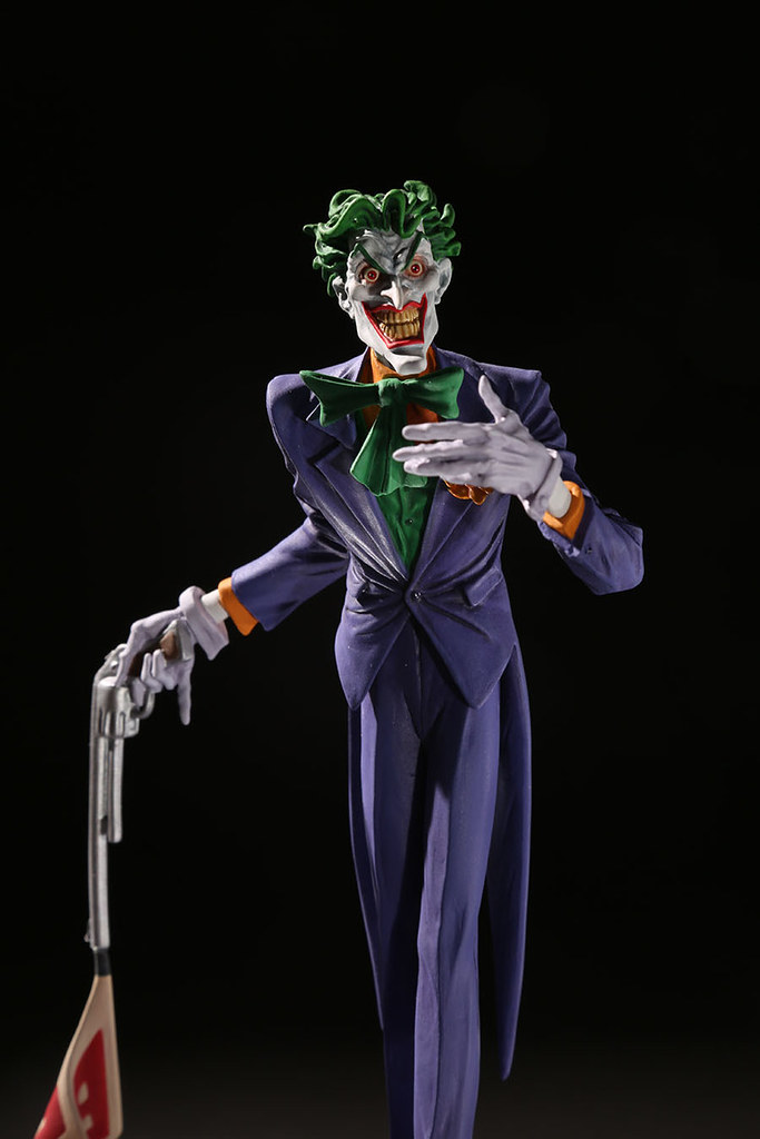 1/10 The Joker Clown Prince of Crime by Jim Lee
