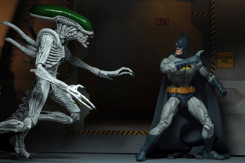 NYCC2019 Comic Con Limited DC Comics / Dark Horse / Batman vs Joker Alien 7inch Action Figure 2PK