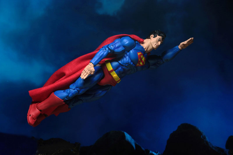 SDCC2019 Comic Con Limited DC Comics / Dark Horse / Superman vs Aliens 7inch Action Figure 2PK