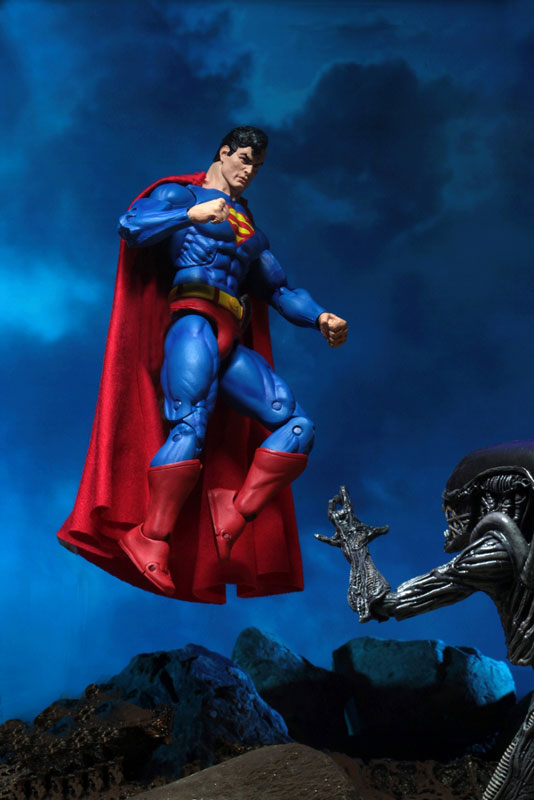 SDCC2019 Comic Con Limited DC Comics / Dark Horse / Superman vs Aliens 7inch Action Figure 2PK