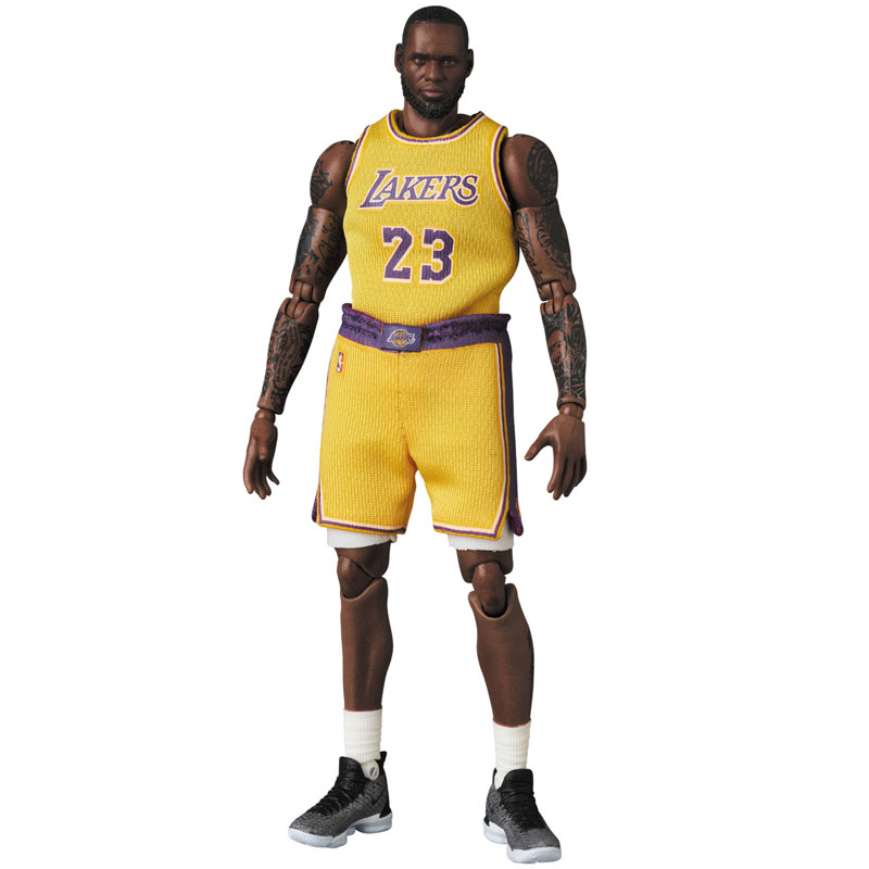 MAFEX No.127 MAFEX LeBron James (Los Angeles Lakers)