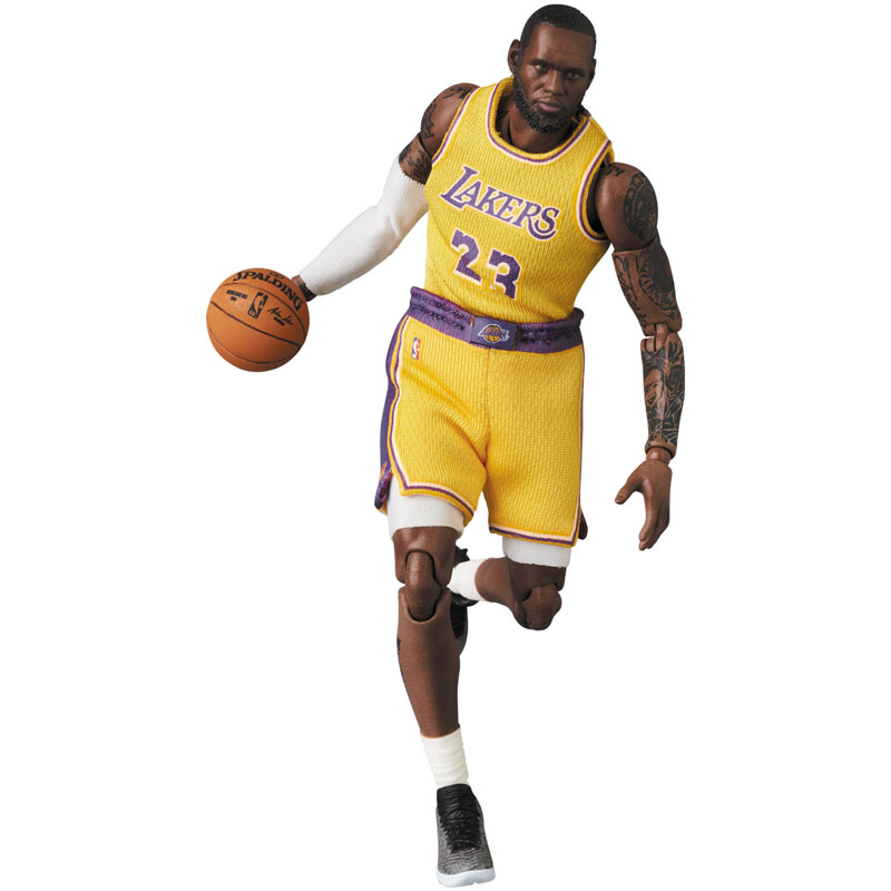 MAFEX No.127 MAFEX LeBron James (Los Angeles Lakers)