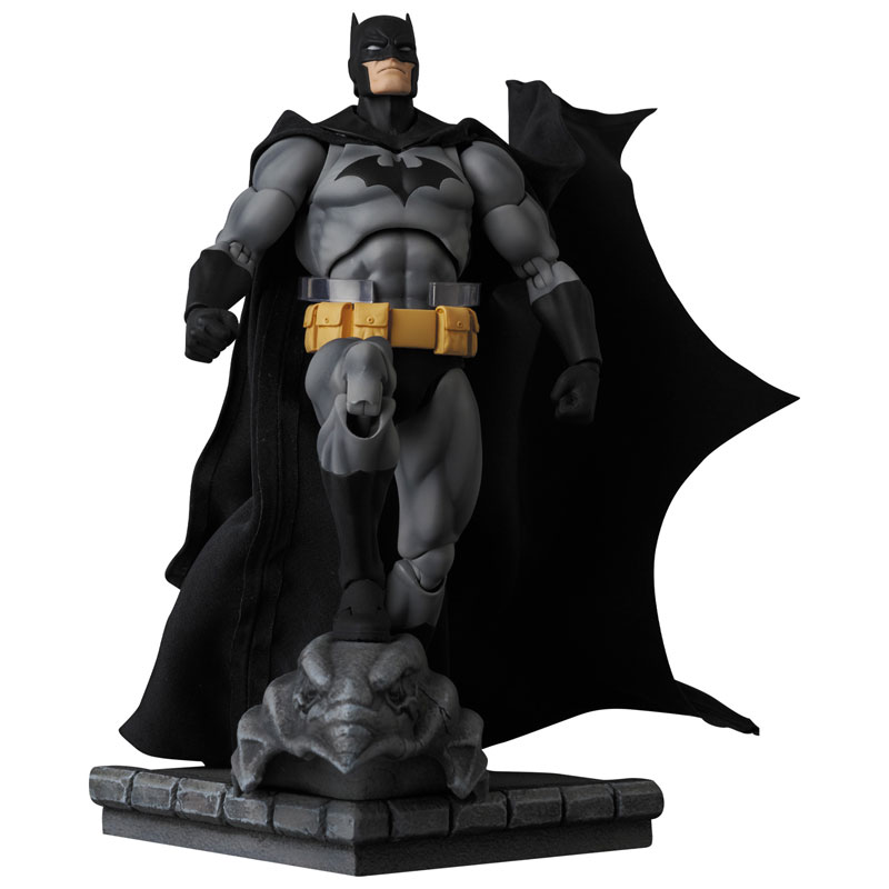 MAFEX No.126 MAFEX BATMAN (HUSH) BLACK Ver.