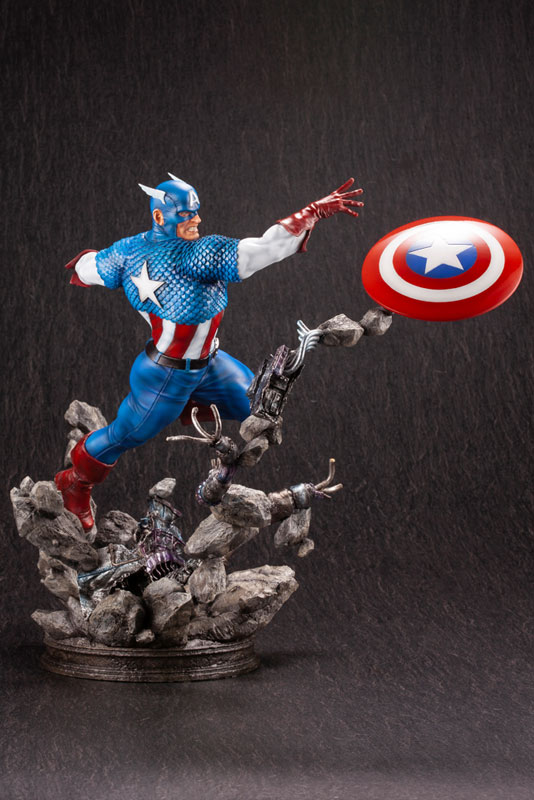 MARVEL UNIVERSE MARVEL AVENGERS Captain America Fine Art Statue 1/6
