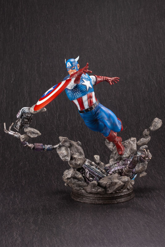 MARVEL UNIVERSE MARVEL AVENGERS Captain America Fine Art Statue 1/6