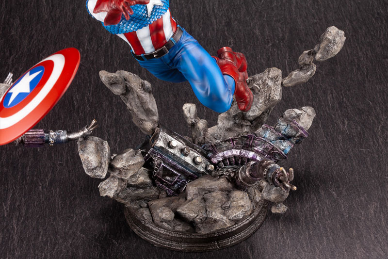 MARVEL UNIVERSE MARVEL AVENGERS Captain America Fine Art Statue 1/6
