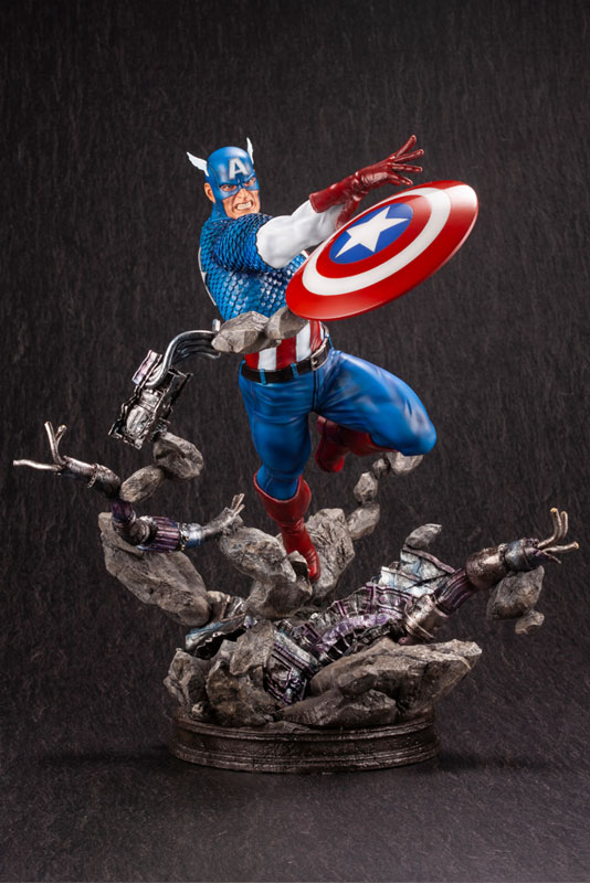 MARVEL UNIVERSE MARVEL AVENGERS Captain America Fine Art Statue 1/6