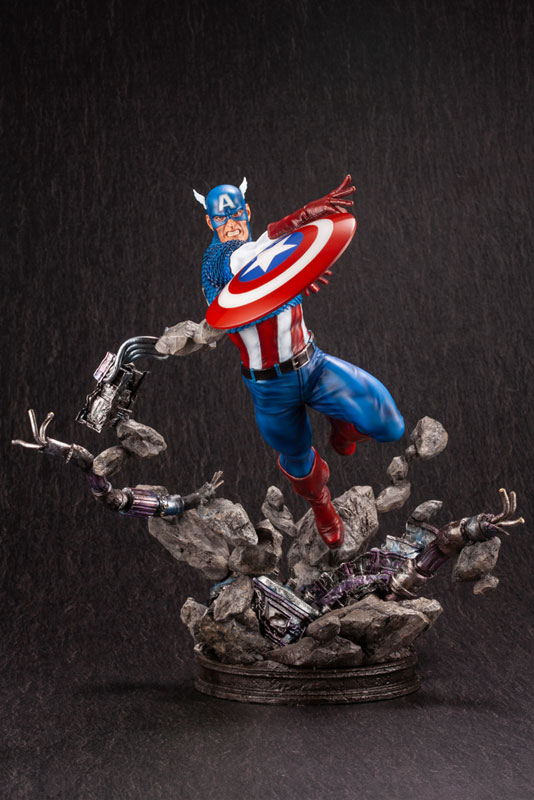MARVEL UNIVERSE MARVEL AVENGERS Captain America Fine Art Statue 1/6