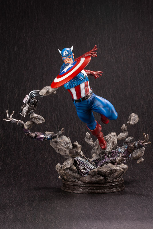 MARVEL UNIVERSE MARVEL AVENGERS Captain America Fine Art Statue 1/6