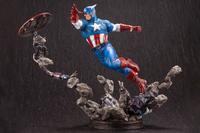 MARVEL UNIVERSE MARVEL AVENGERS Captain America Fine Art Statue 1/6