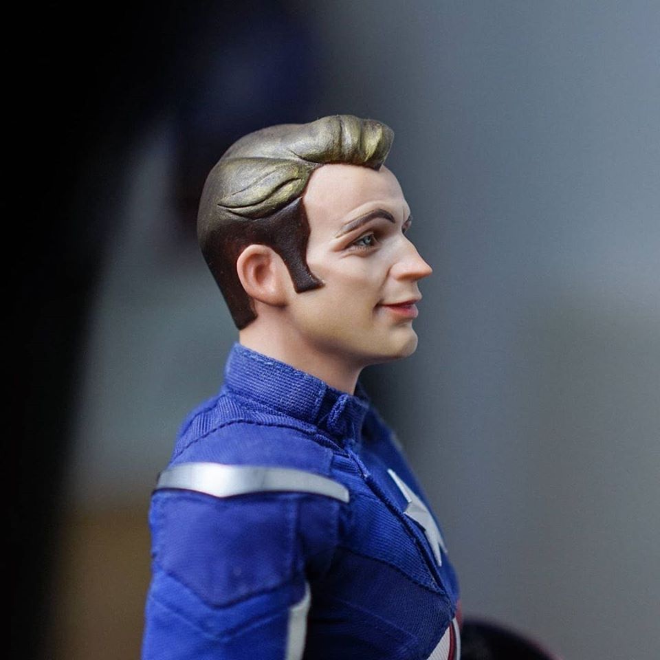 A Man Headsculpt Captain America