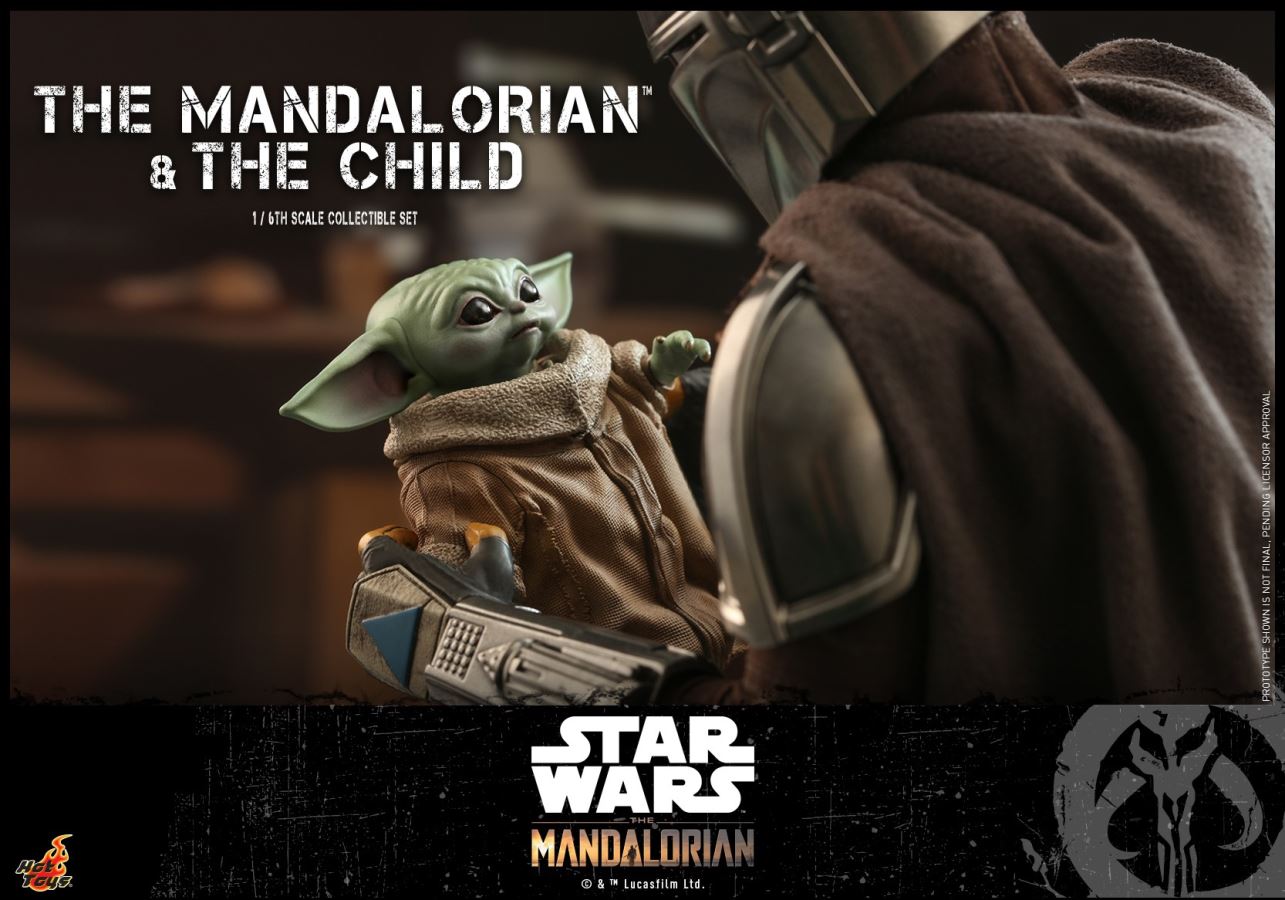 The Mandalorian and The Child 1/6 Scale Collectible Set